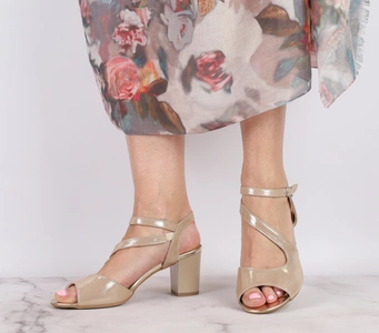 Złote eleganckie sandały damskie skórzane buty ślubne Polskie Gino Fabiani