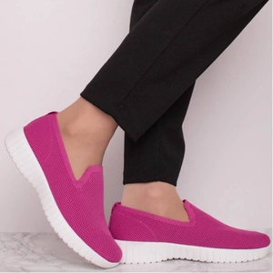 Sneakersy damskie wsuwane dopasowane do stopy Jezzi